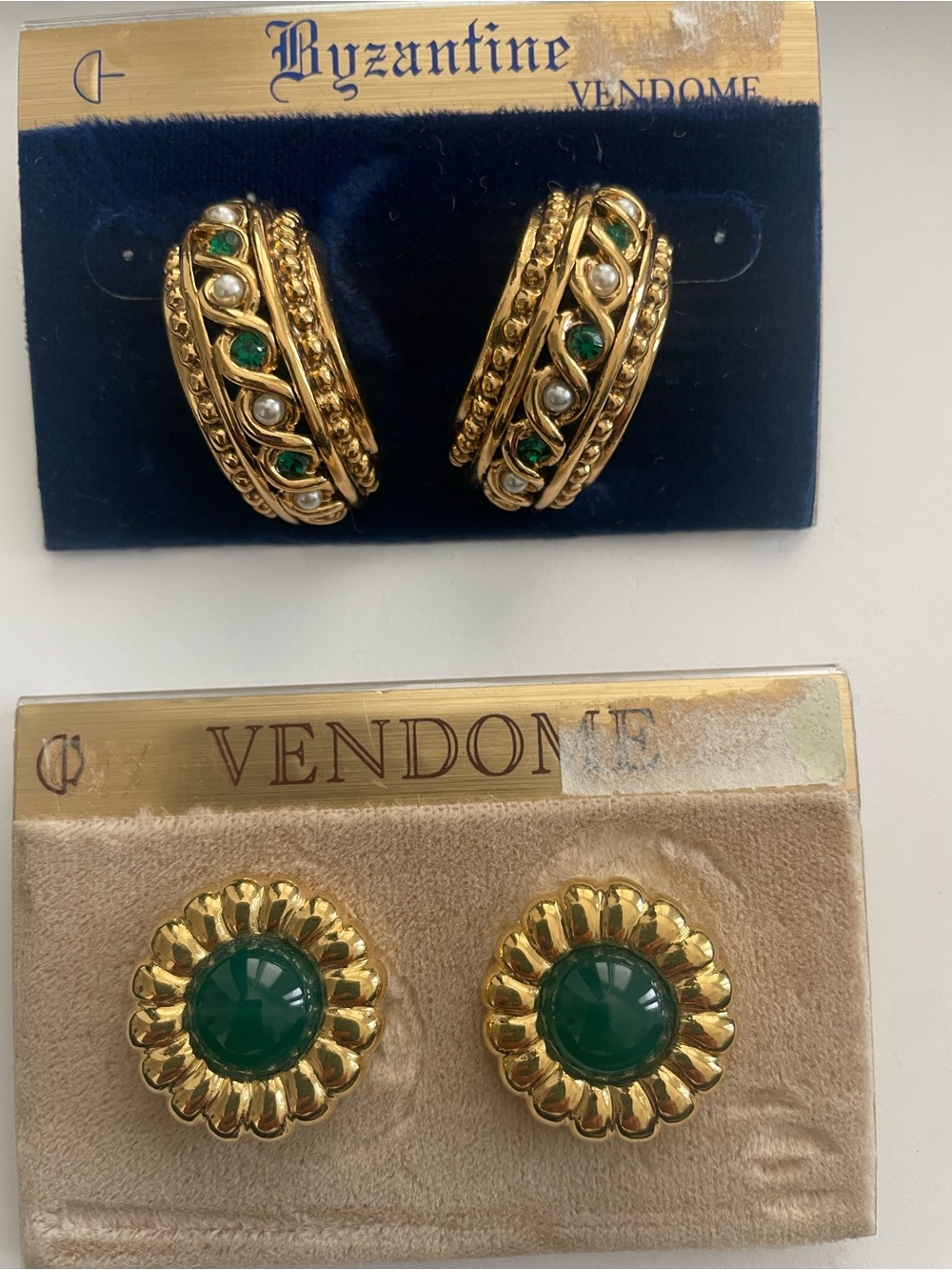 VINTAGE ALFRED SUNG AND VENDOME Gold-Tone Earrings with Emerald Green Accents